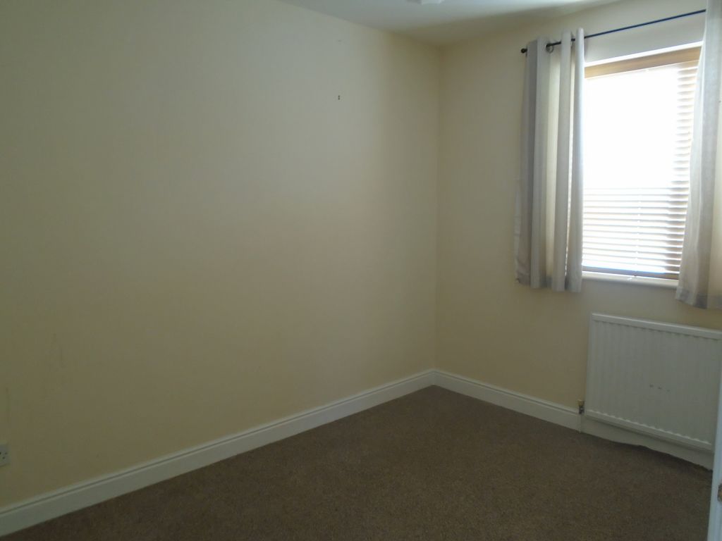 2 bed flat for sale in Neville Street, Ulverston LA12, £115,000