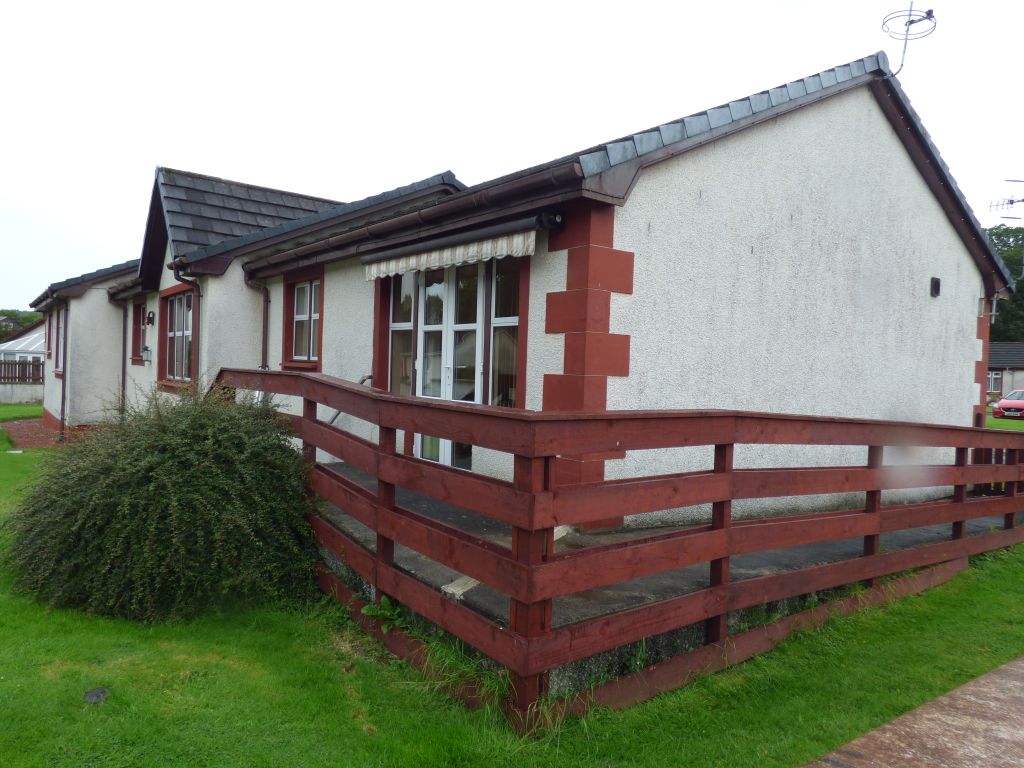 1 bed semi-detached bungalow for sale in Cumloden Mews, Minnigaff DG8, £65,000