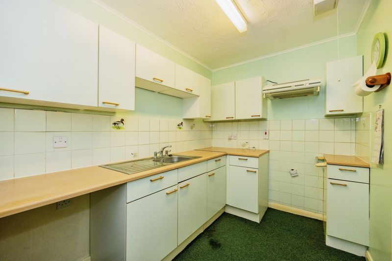 1 bed flat for sale in Copper Beeches, Denmead PO7, £125,000