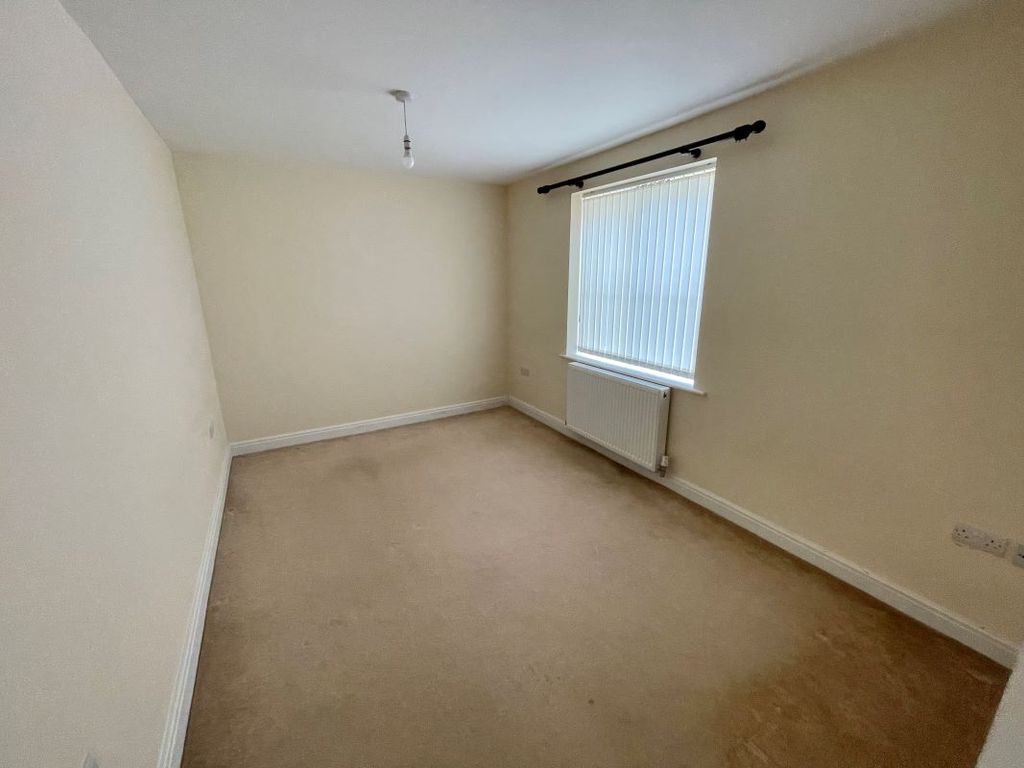 1 bed flat for sale in 3 Brynford Villas, Holywell, Clwyd CH8, £67,500