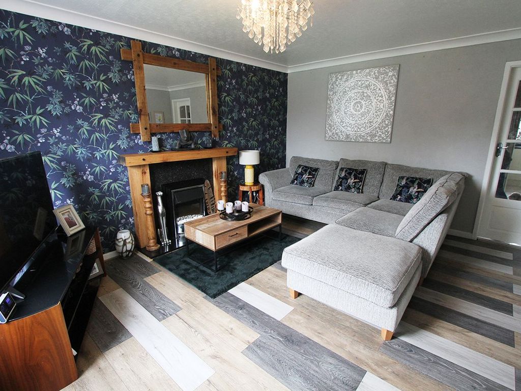 3 bed semi-detached house for sale in Portland Close, Platt Bridge, Wigan WN2, £200,000