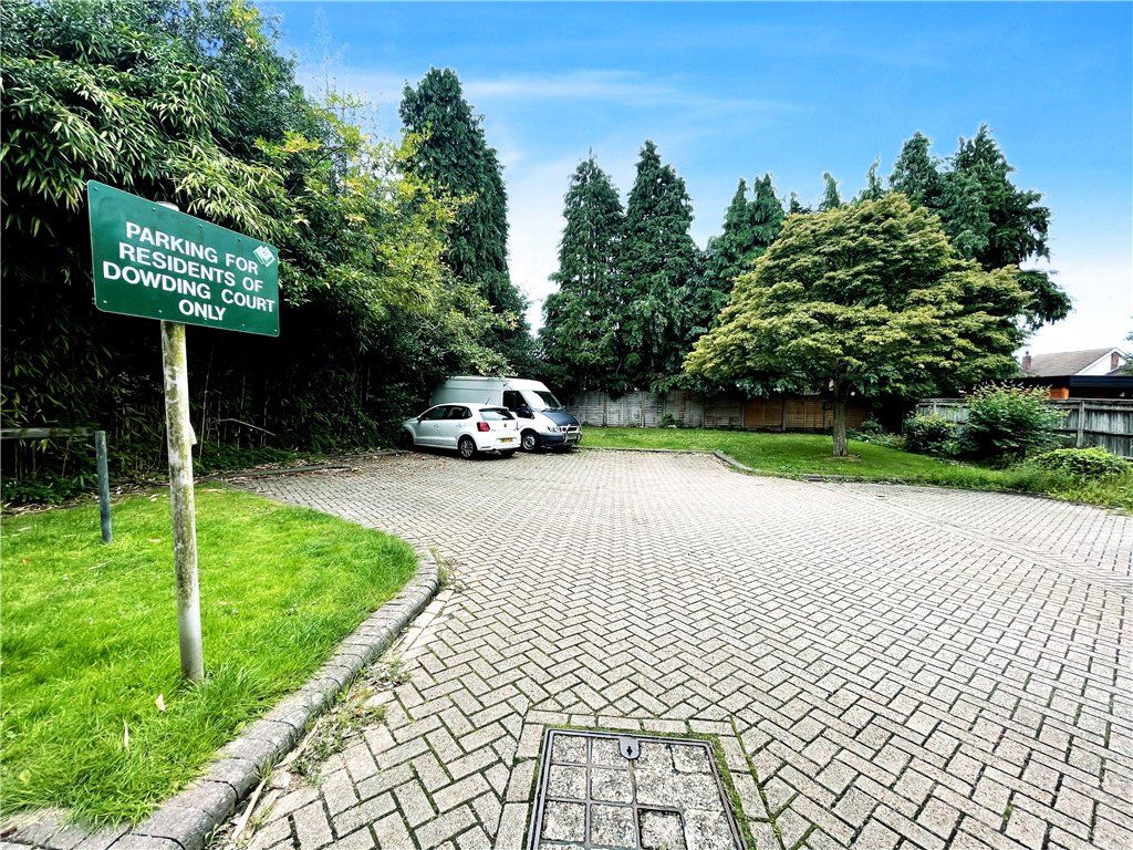 1 bed maisonette for sale in Dowding Court, Lyon Road, Crowthorne RG45, £199,000