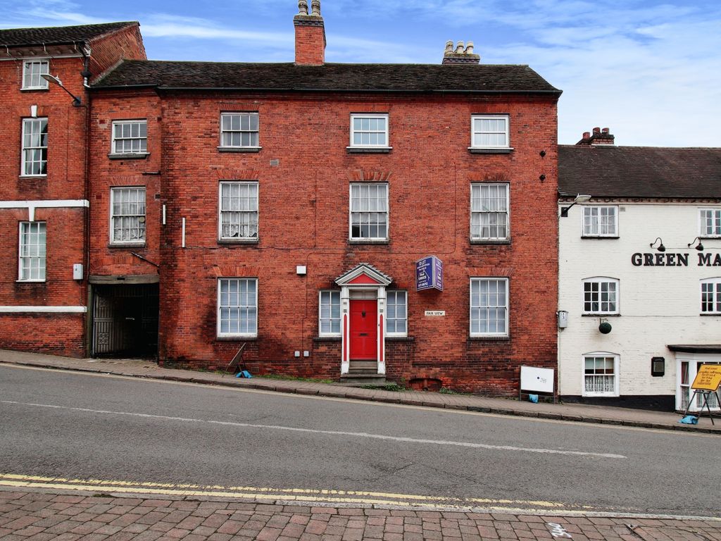 1 bed flat for sale in High Street, Coleshill, Birmingham, Warwickshire B46, £150,000