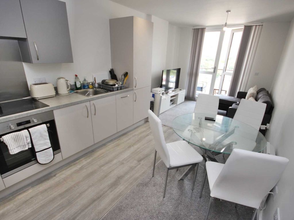 1 bed flat for sale in Adelphi Street, Salford M3, £140,000