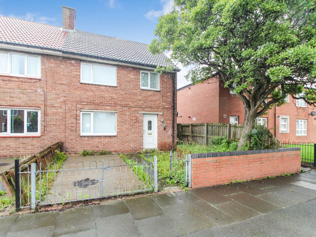 3 bed semi-detached house for sale in Dene View Drive, Blyth NE24, £65,000