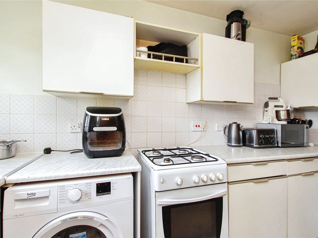 2 bed terraced house for sale in The Sycamores, Milton, Cambridge, Cambridgeshire CB24, £275,000