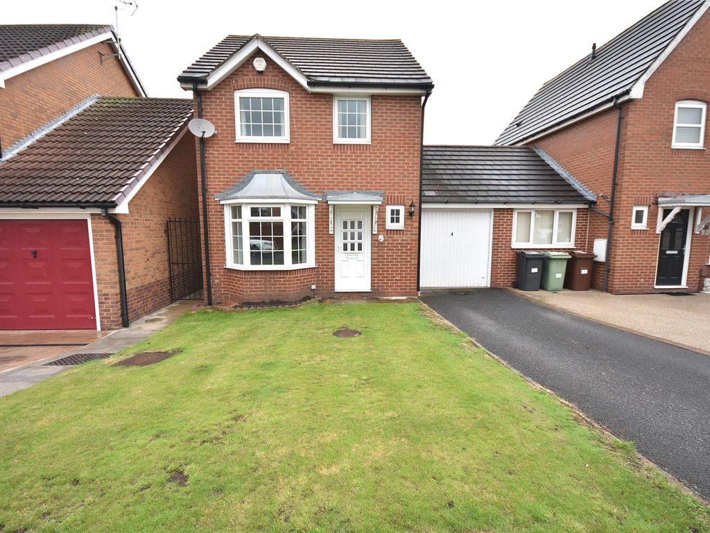3 bed link-detached house for sale in Silkstone Way, Leeds, West Yorkshire LS15, £285,000
