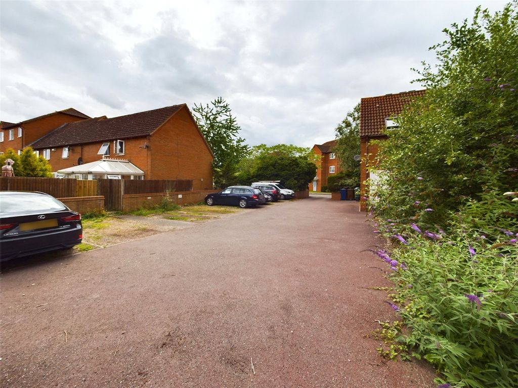 2 bed terraced house for sale in Coppice Gate, Cheltenham, Gloucestershire GL51, £190,000