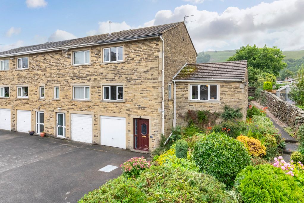 3 bed end terrace house for sale in Tillman Terrace, Settle, North Yorkshire BD24, £290,000