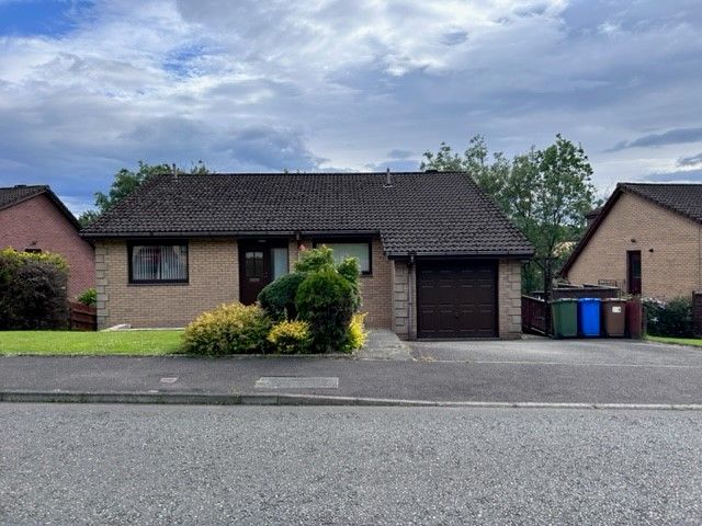 3 bed detached bungalow for sale in Swinburne Drive, Sauchie, Alloa FK10, £240,000
