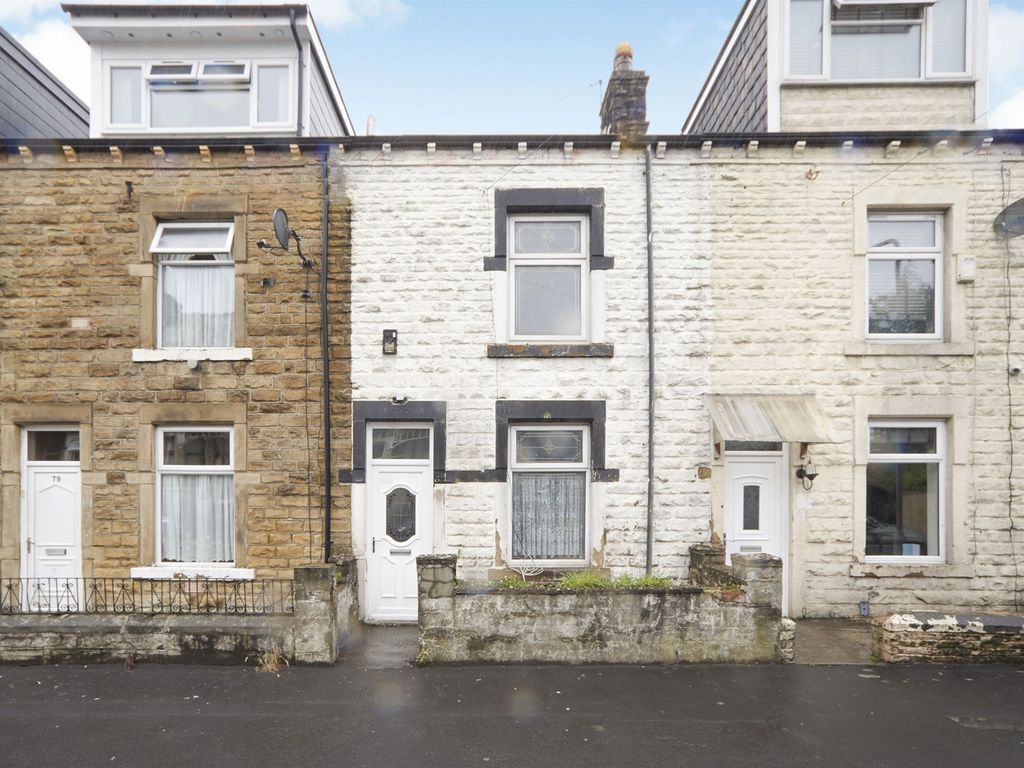 2 bed terraced house for sale in Northampton Street, Bradford BD3, £110,000
