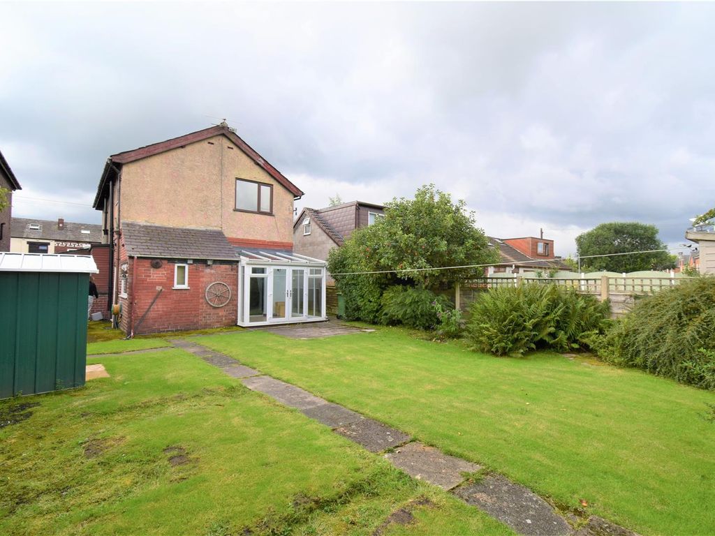 3 bed detached house for sale in Bolton Road, Westhoughton, Bolton BL5, £259,995