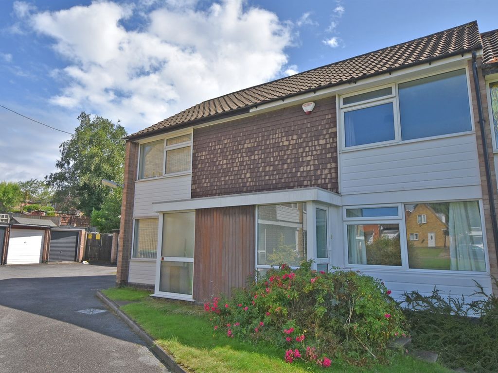 2 bed terraced house for sale in Felstead Court, Bramcote NG9, £169,950