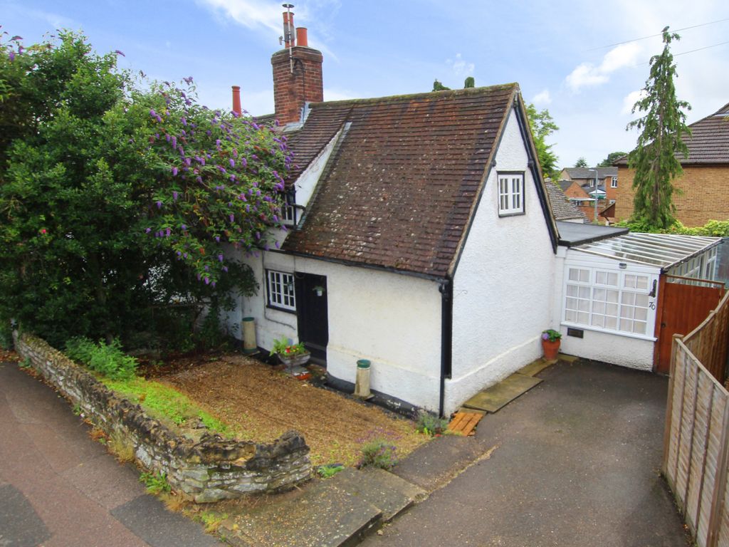 2 bed cottage for sale in High Street, Sandy SG19, £289,950