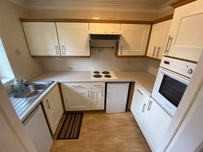 1 bed flat for sale in London Road, Northwich CW9, £52,500