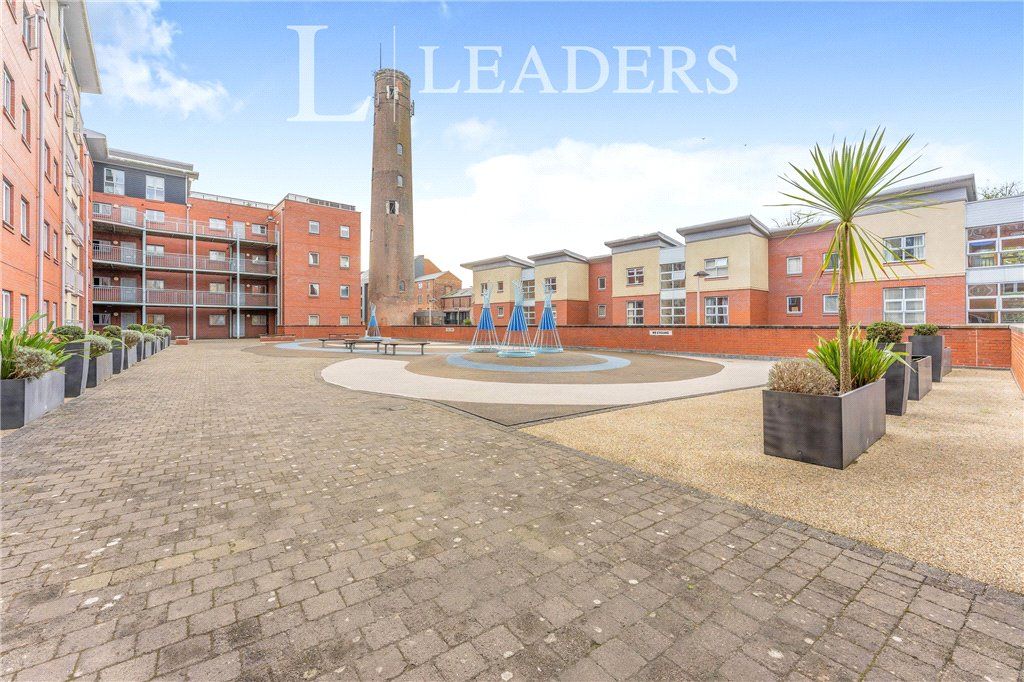 2 bed flat for sale in Queens Road, Chester, Cheshire CH1, £170,000