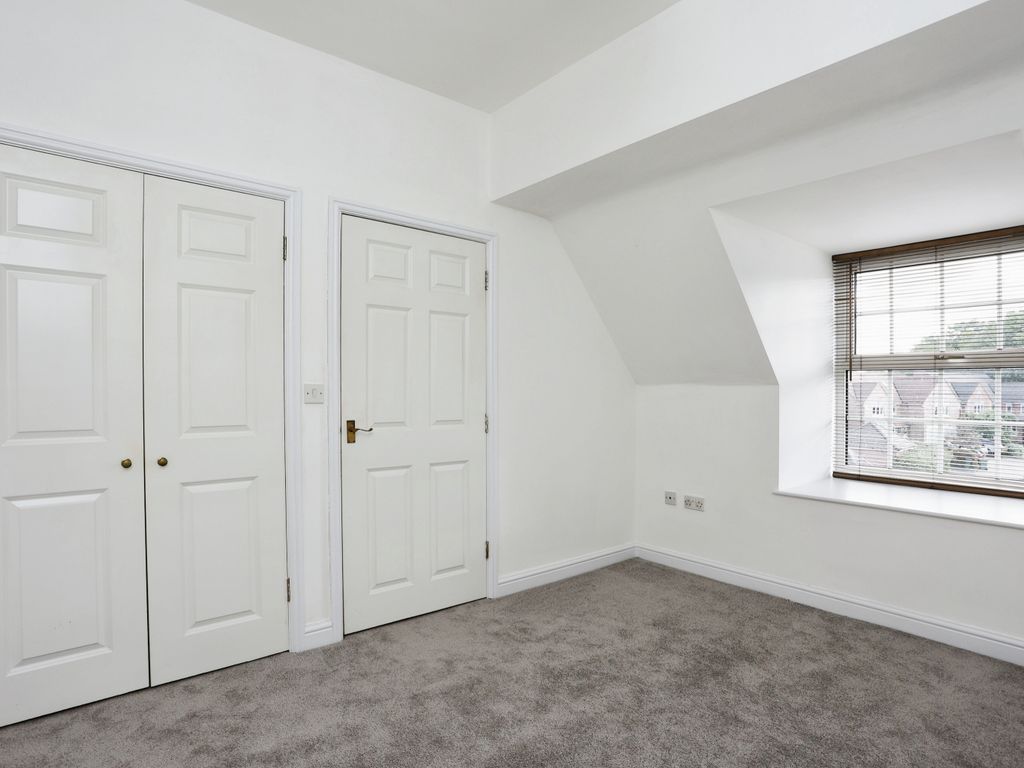 2 bed flat for sale in Gynsills Hall, Stelle Way, Glenfield, Leicester LE3, £160,000