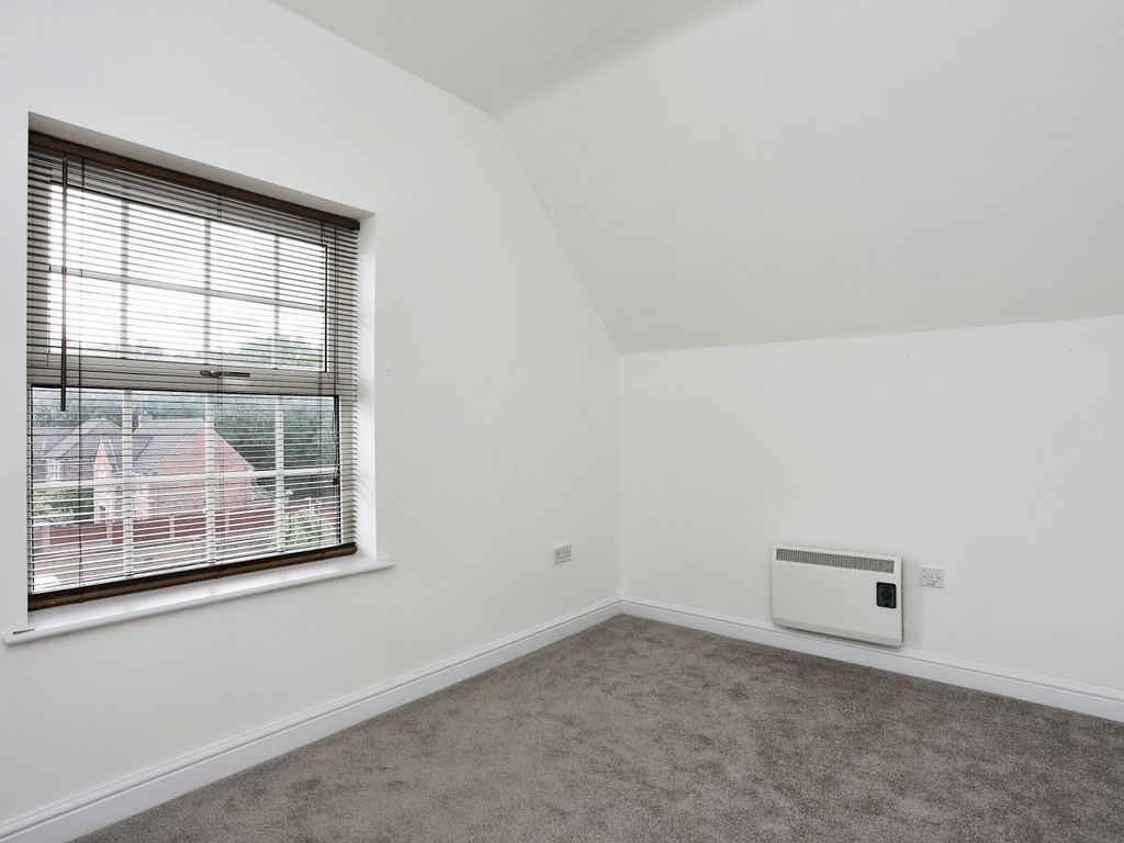 2 bed flat for sale in Gynsills Hall, Stelle Way, Glenfield, Leicester LE3, £160,000