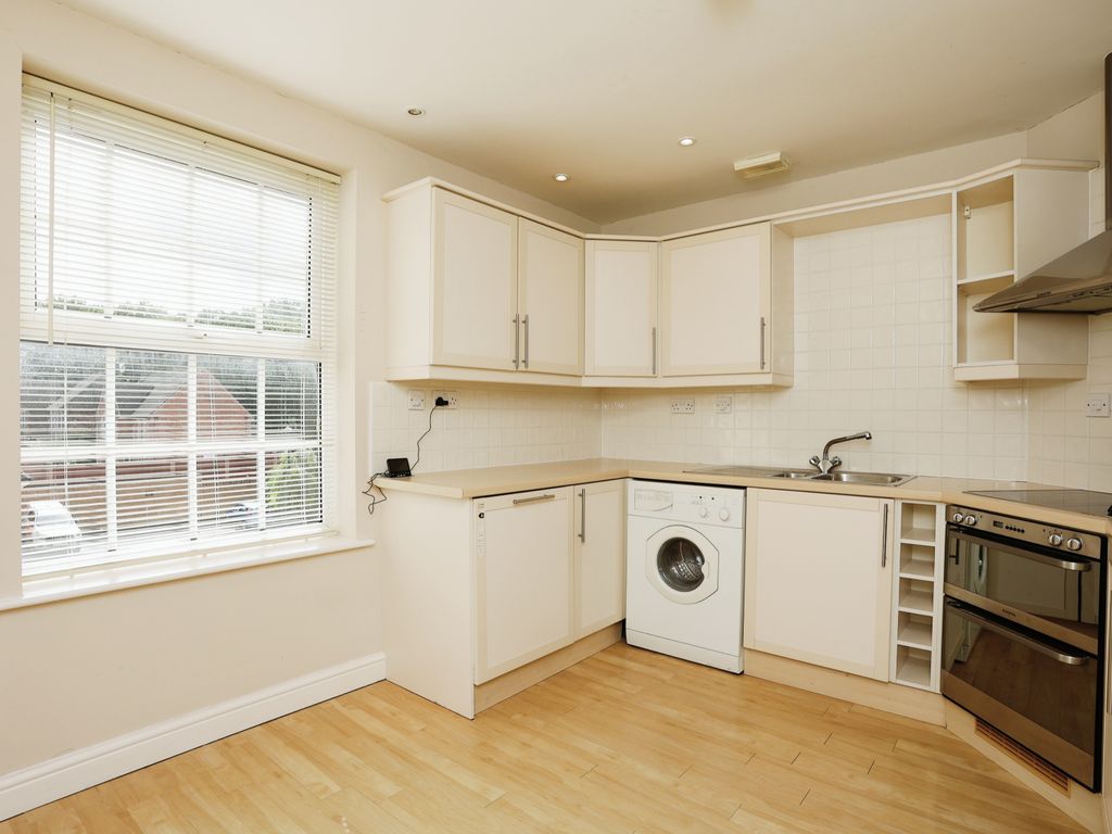 2 bed flat for sale in Gynsills Hall, Stelle Way, Glenfield, Leicester LE3, £160,000