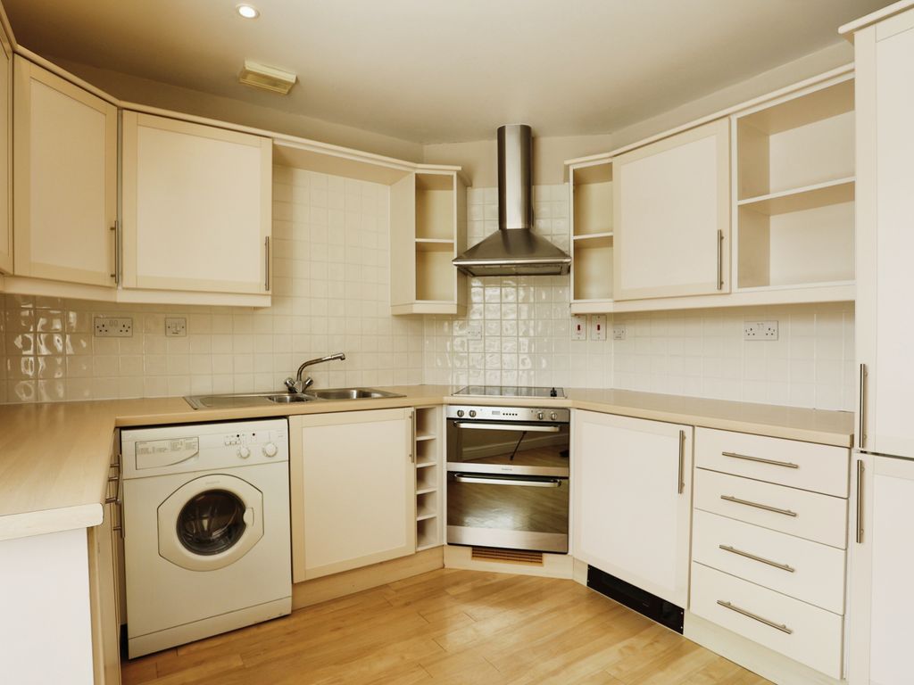 2 bed flat for sale in Gynsills Hall, Stelle Way, Glenfield, Leicester LE3, £160,000