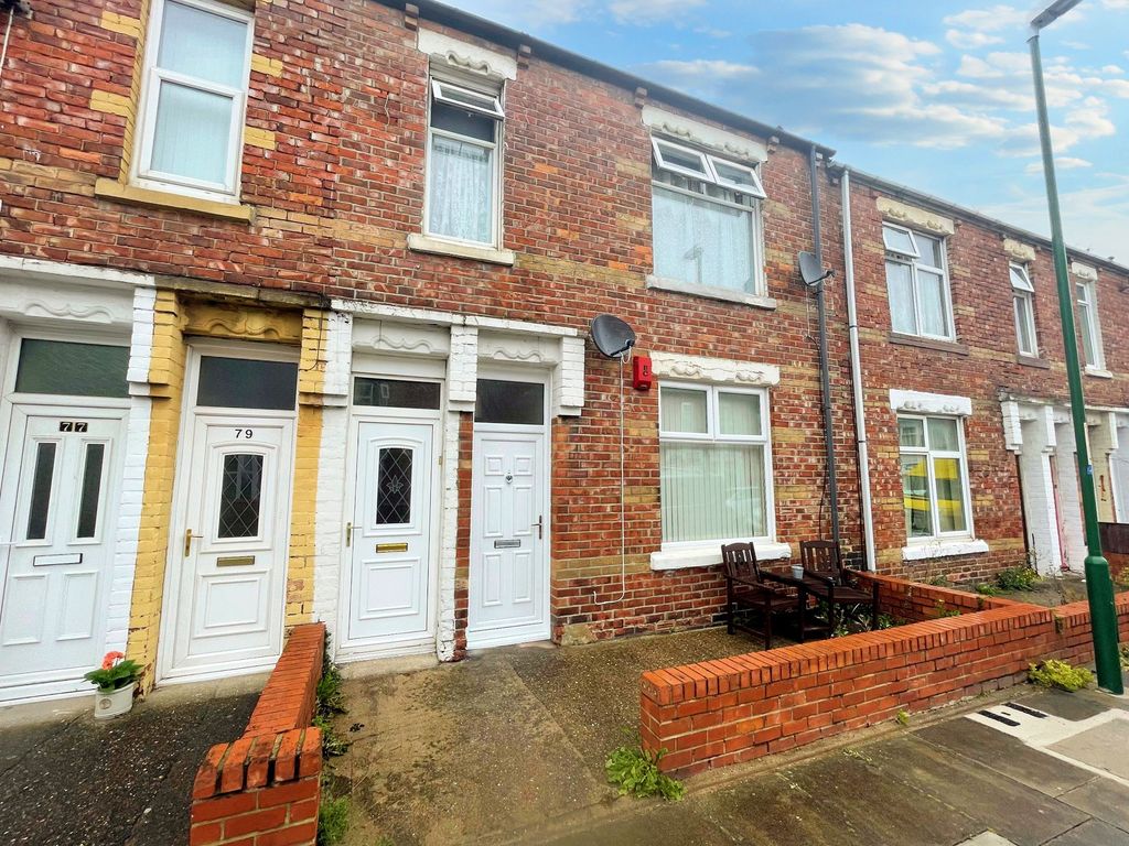 2 bed flat for sale in Leighton Street, South Shields NE33, £65,000
