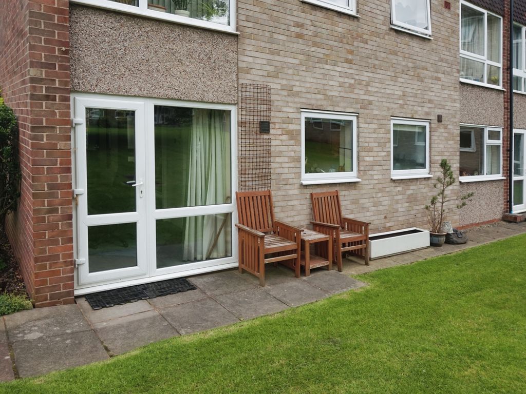 2 bed flat for sale in Penns Lane, Walmley, Sutton Coldfield B76, £180,000