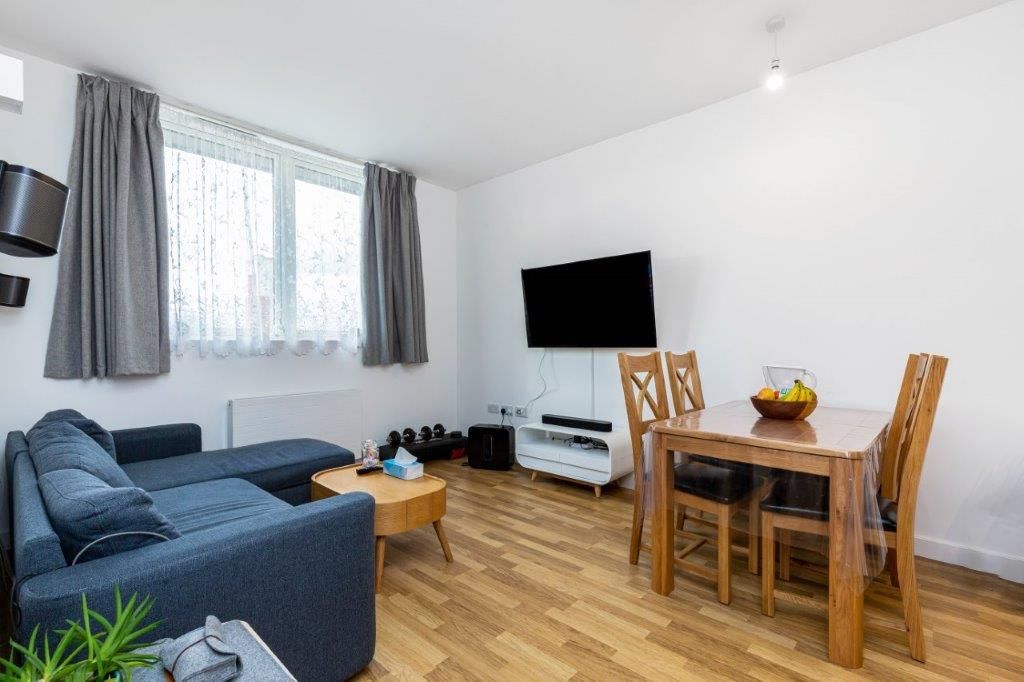 1 bed flat for sale in 27 Arklow Road, London SE14, £290,000