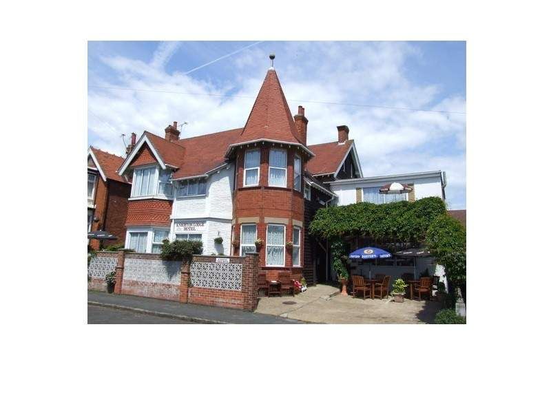 Hotel/guest house for sale in Skegness, England, United Kingdom PE25, £275,000