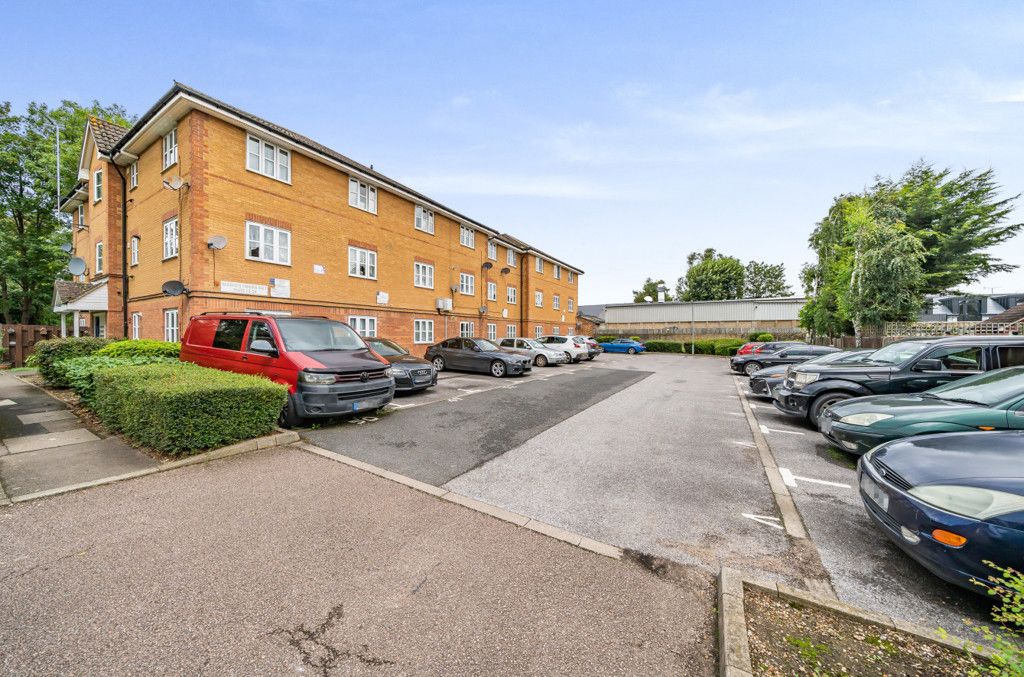 2 bed flat for sale in Blackhorse Place, Uxbridge, Middlesex UB8, £220,000