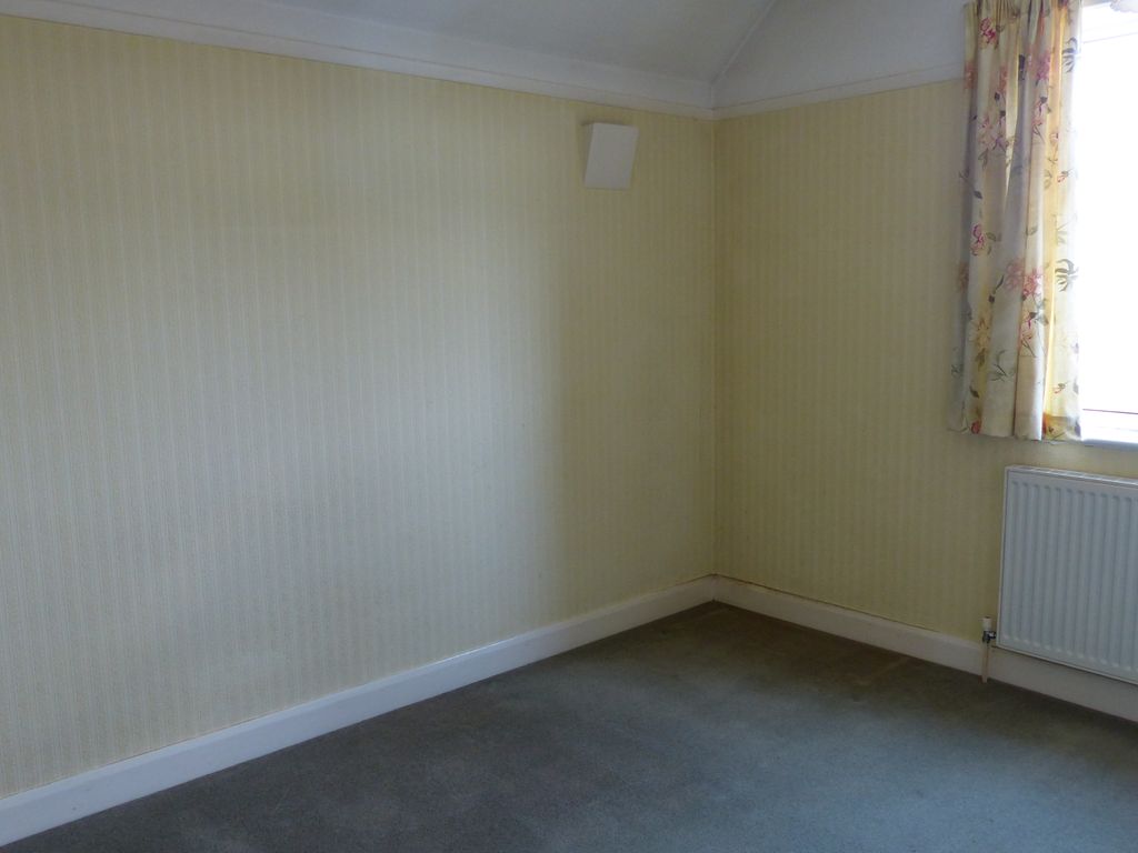 3 bed semi-detached house for sale in Springfield Avenue, Ashbourne DE6, £225,000