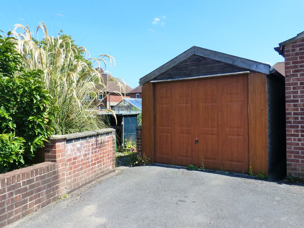 3 bed semi-detached house for sale in Springfield Avenue, Ashbourne DE6, £225,000