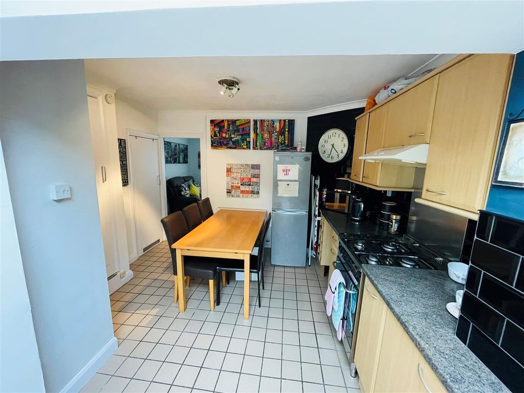 2 bed end terrace house for sale in Short Street, Stockingford, Nuneaton CV10, £140,000