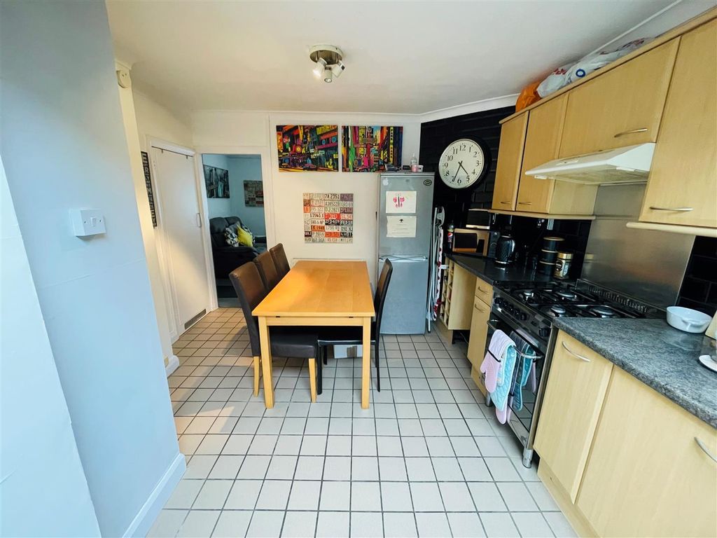 2 bed end terrace house for sale in Short Street, Stockingford, Nuneaton CV10, £140,000