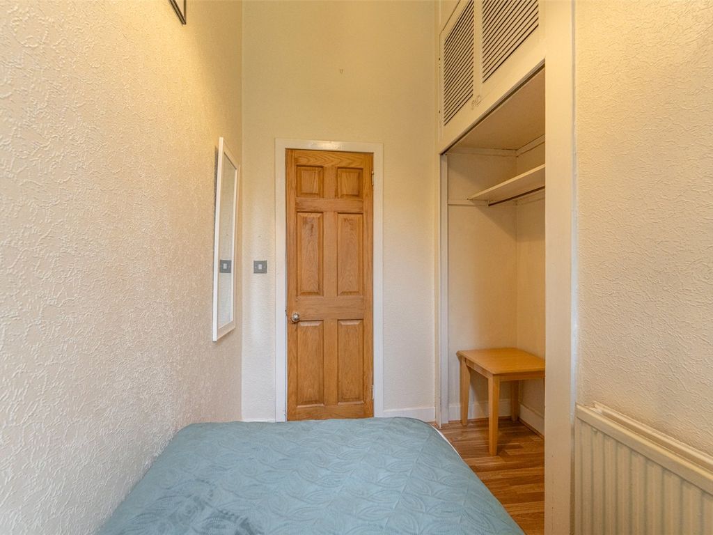 2 bed flat for sale in Easter Road, Edinburgh EH6, £195,000