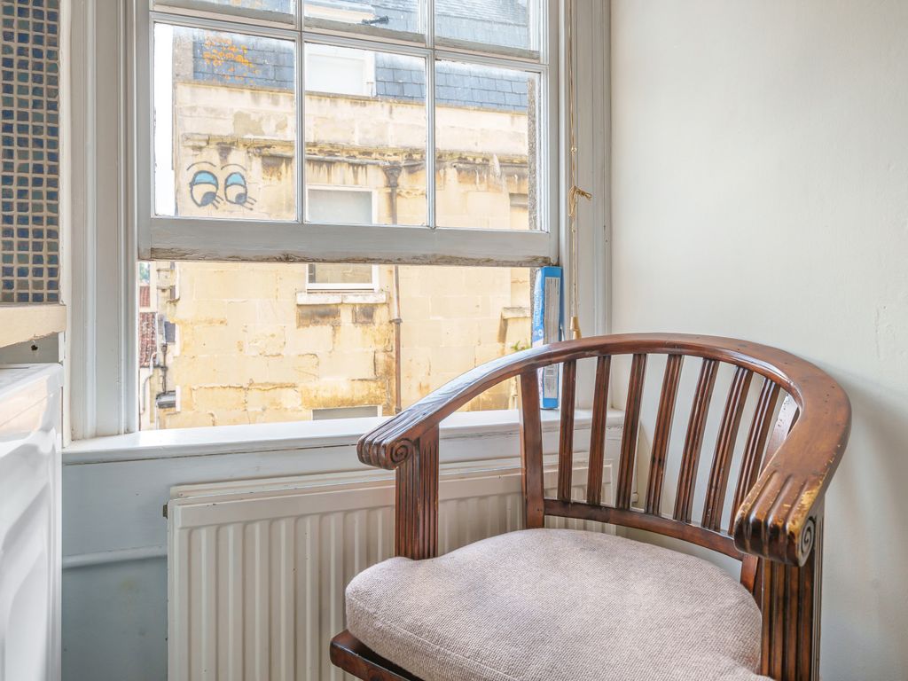 1 bed flat for sale in Weymouth Street, Bath, Somerset BA1, £200,000