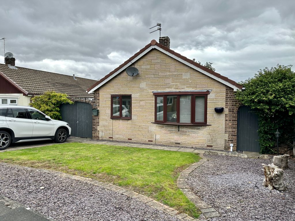 3 bed detached bungalow for sale in Appleton Way, Bentley, Doncaster DN5, £200,000