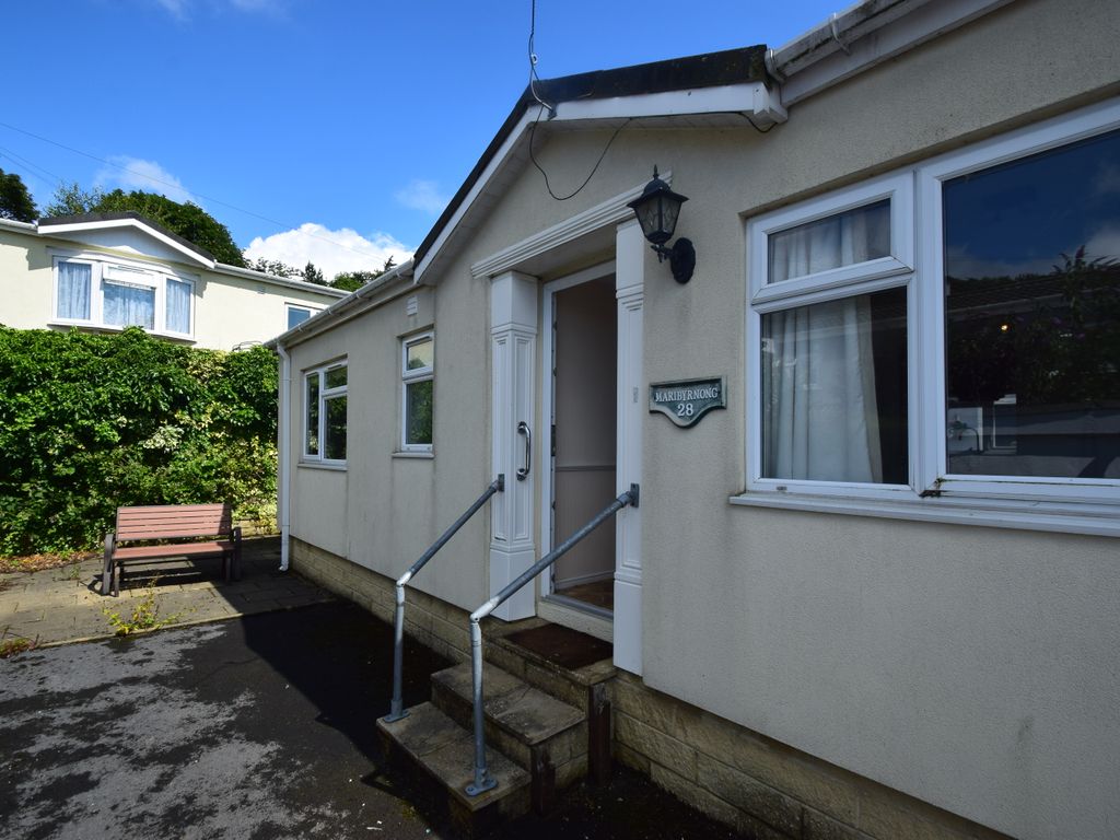 2 bed mobile/park home for sale in Ilkley Road, Riddlesden, Keighley, West Yorkshire BD20, £99,995