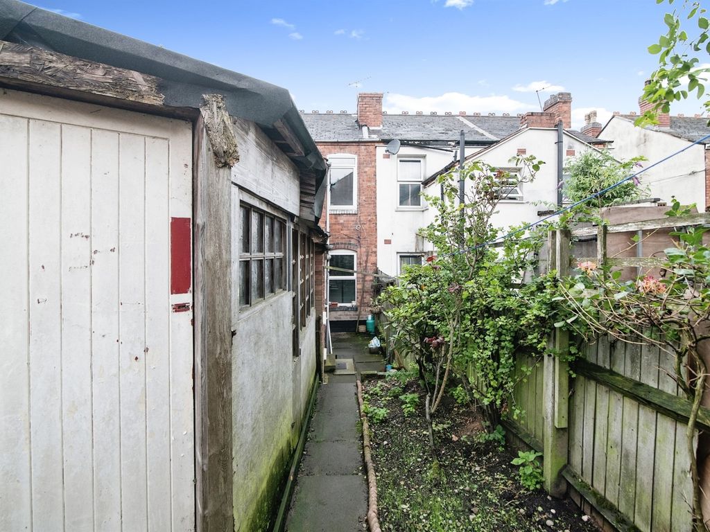 3 bed terraced house for sale in Eva Road, Birmingham B18, £140,000