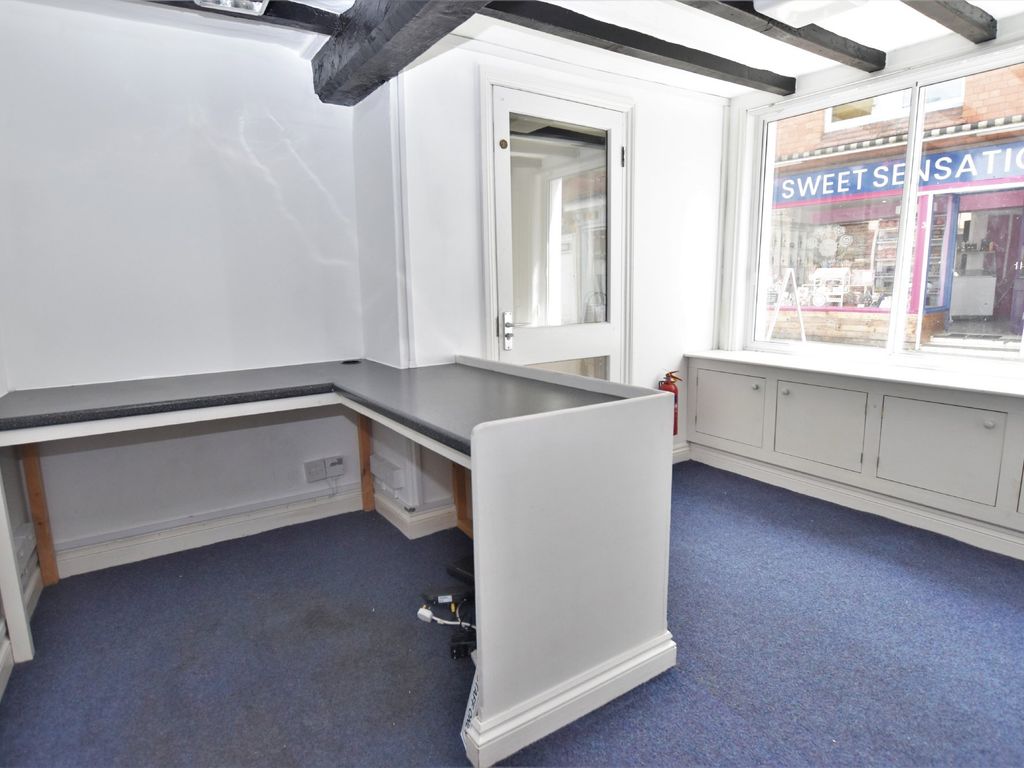 1 bed flat for sale in Queen Street, Market Drayton TF9, £135,000
