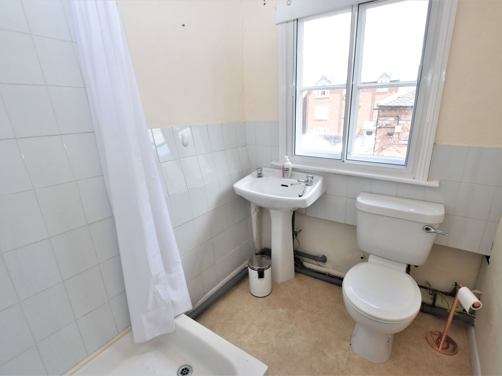 1 bed flat for sale in Queen Street, Market Drayton TF9, £135,000