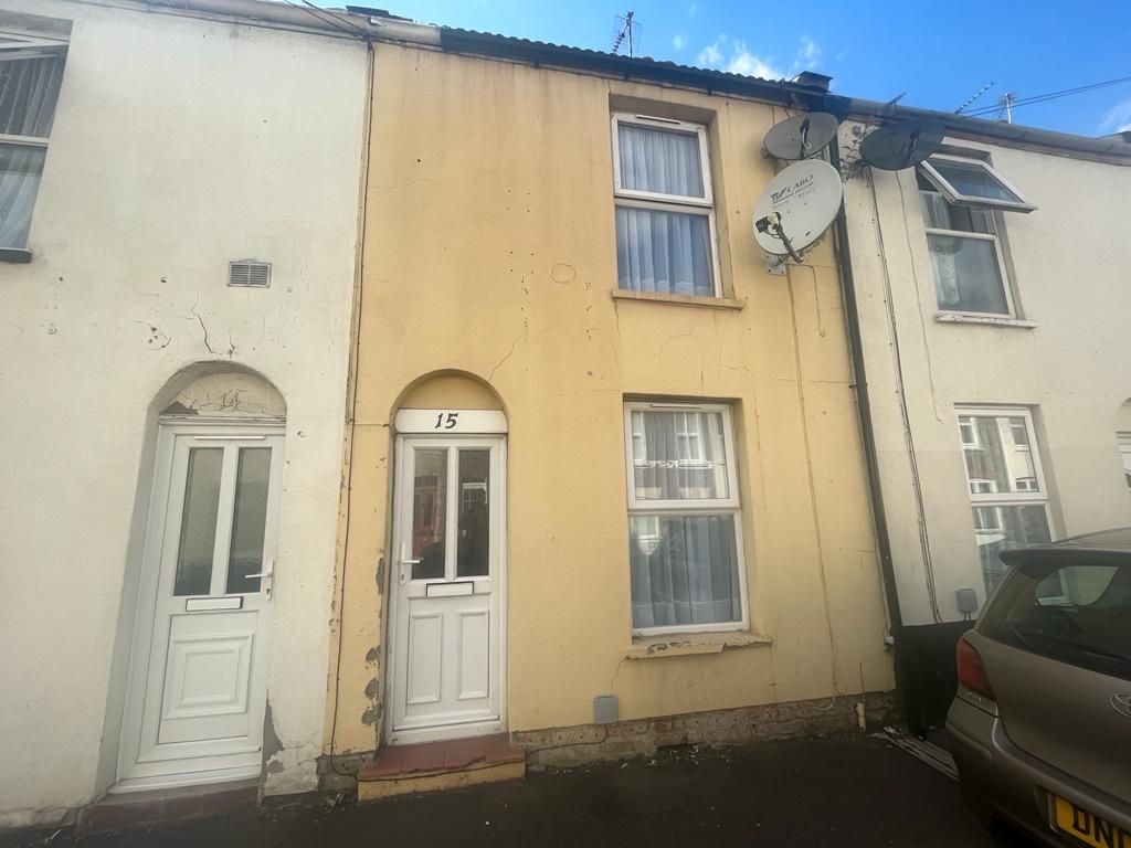 2 bed terraced house for sale in Lansdowne Street, King