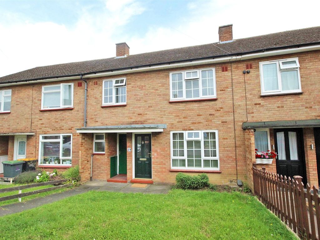 3 bed terraced house for sale in Roundmead, Bedford, Bedfordshire MK41, £275,000