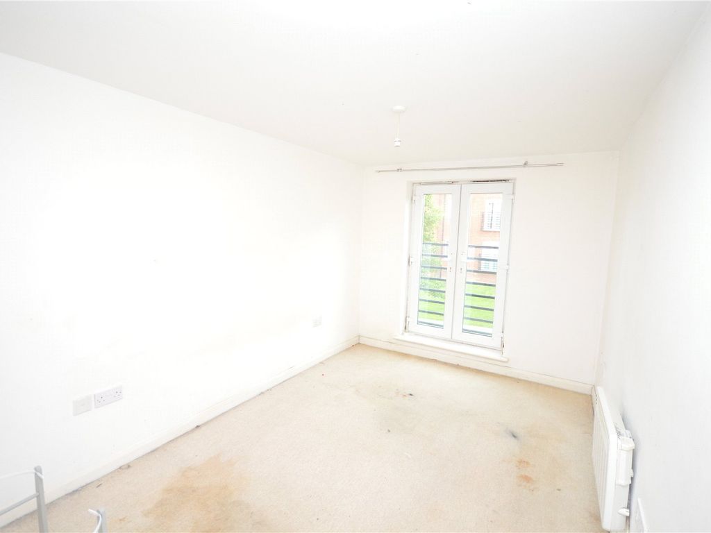 2 bed flat for sale in Fenton Place, Middleton, Leeds, West Yorkshire LS10, £105,000