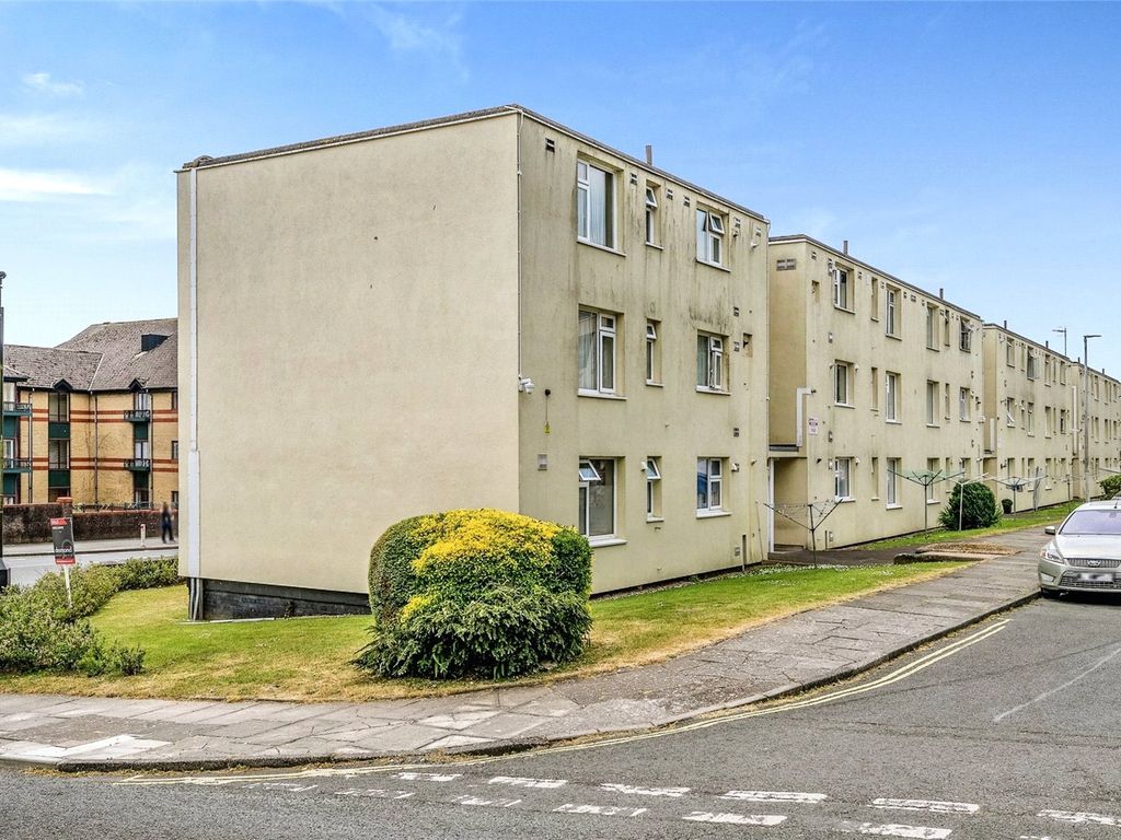 2 bed flat for sale in St. Nazaire Close, Plymouth, Devon PL1, £105,000