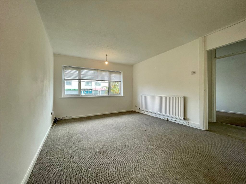 2 bed maisonette for sale in Rowood Drive, Solihull, West Midlands B92, £160,000