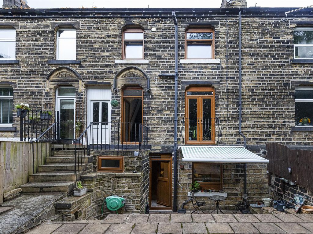 2 bed terraced house for sale in Longwood Road, Longwood, Huddersfield HD3, £170,000