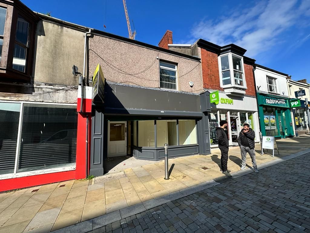 Retail premises for sale in Union Street, Swansea SA1, £200,000