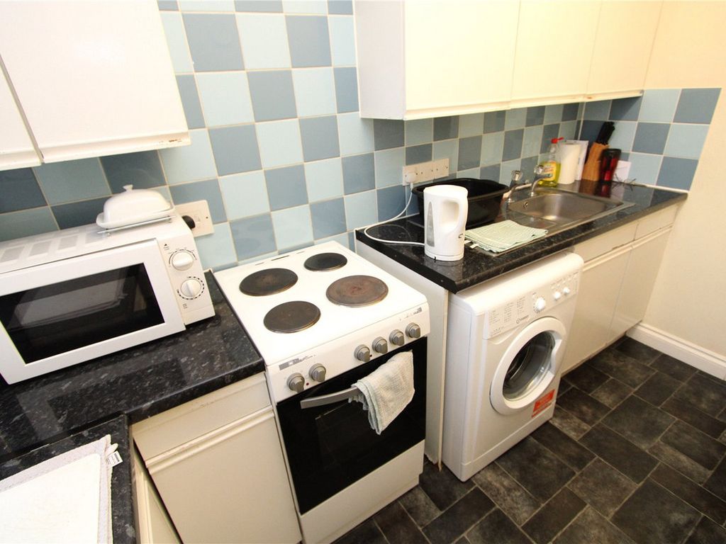1 bed maisonette for sale in Duddon Close, Southampton SO18, £140,000
