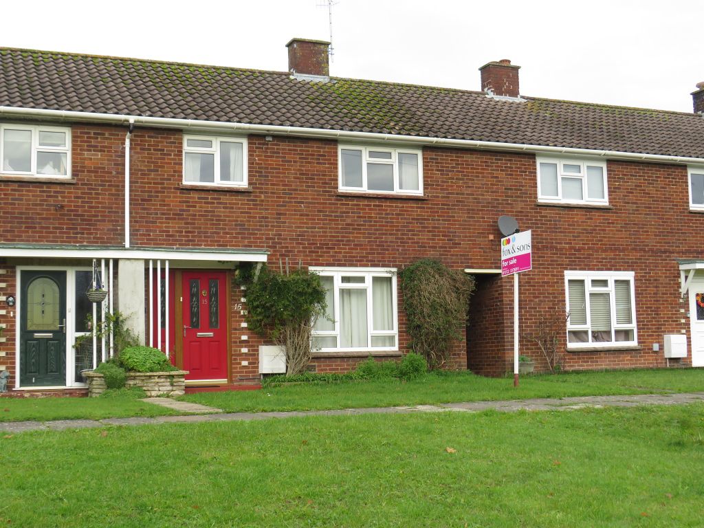 3 bed terraced house for sale in Talbot Close, Salisbury SP1, £220,000
