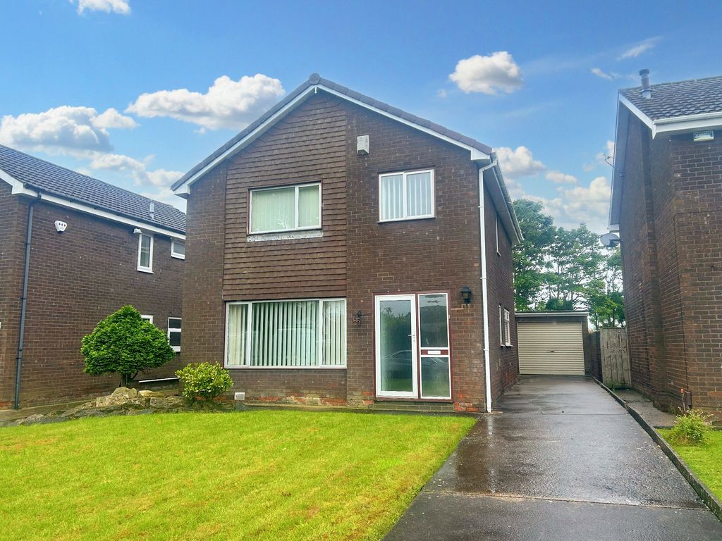 3 bed detached house for sale in Albatross Way, Blyth NE24, £220,000